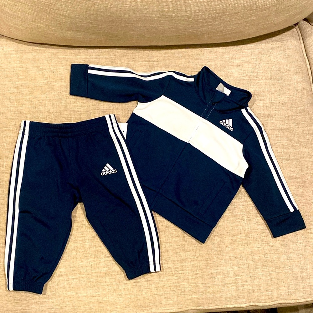 NWT Adidas Baby Jogging Suit